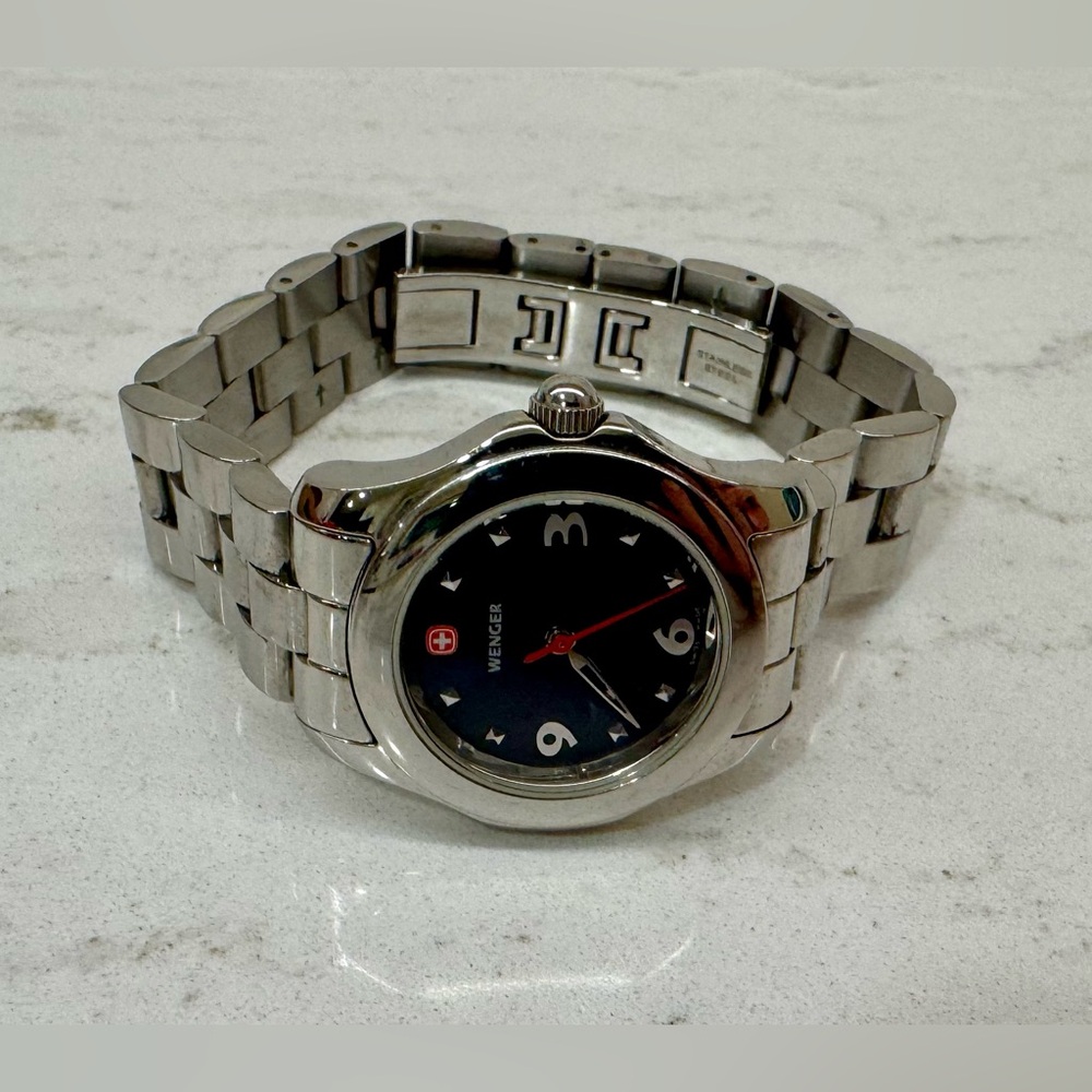Wenger Swiss Made Stainless Steel Women’s Watch | Blue Dial | New Battery ⌚✨ - Picture 4 of 9